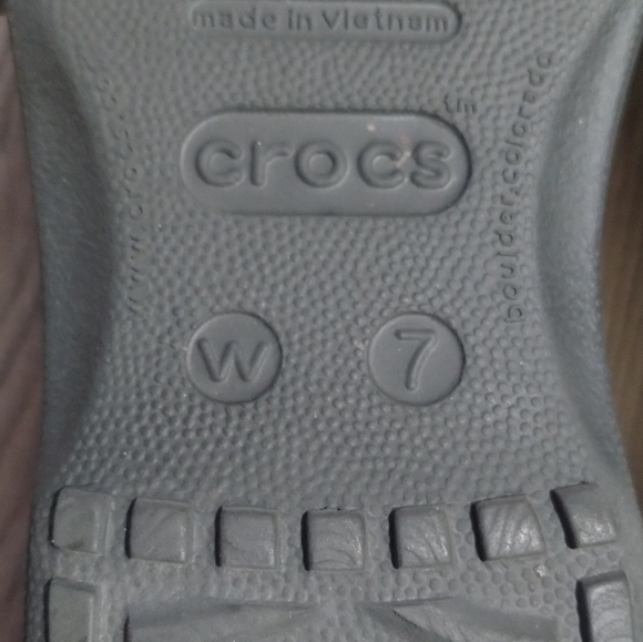 Crocs Sarah Leopard Slide Sandal Women's Size 7 - Picture 5 of 5